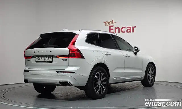 Volvo XC60 2018 2.0 автомат (гидро), миниатюра 2 Volvo XC60 2018 2.0 автомат (гидро), миниатюра 2