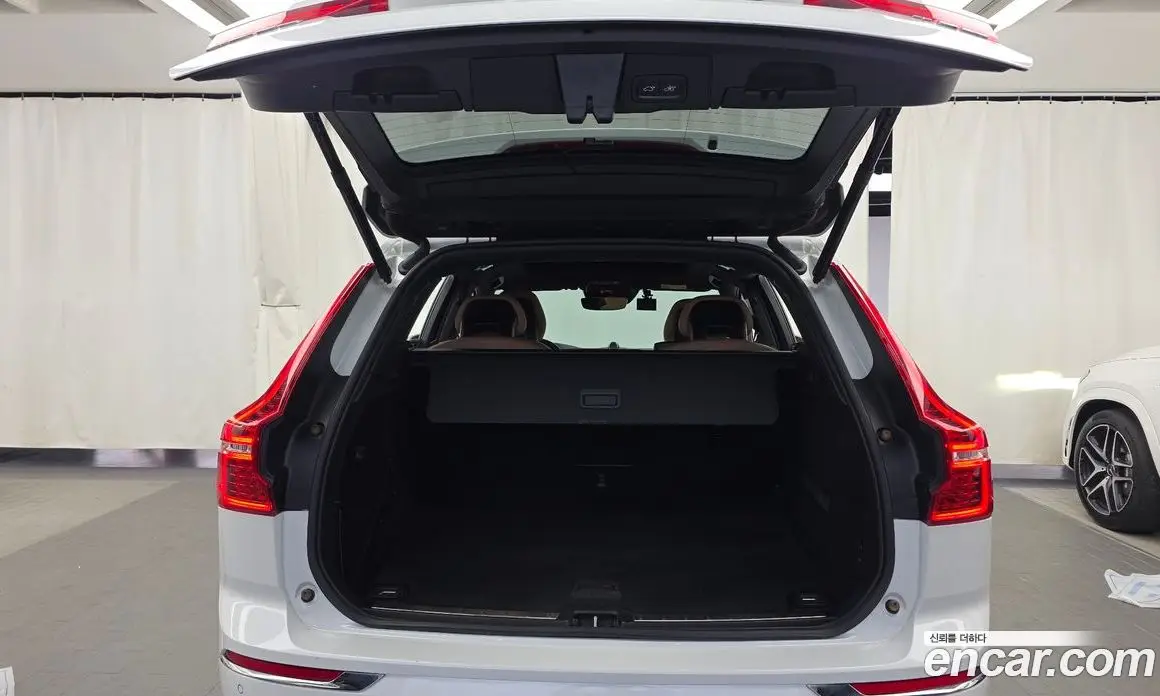 Volvo XC60 2018 2.0 автомат (гидро), фото 26 Volvo XC60 2018 2.0 автомат (гидро), фото 26
