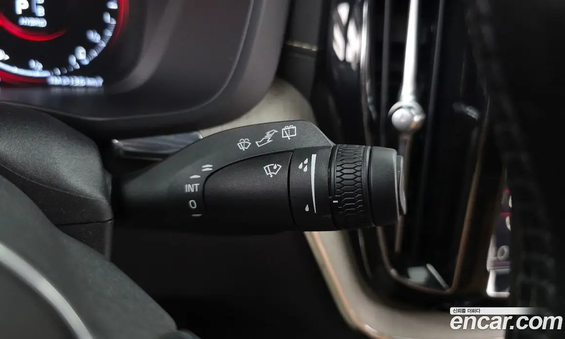 Volvo XC60 2018 2.0 автомат (гидро), фото 27 Volvo XC60 2018 2.0 автомат (гидро), фото 27
