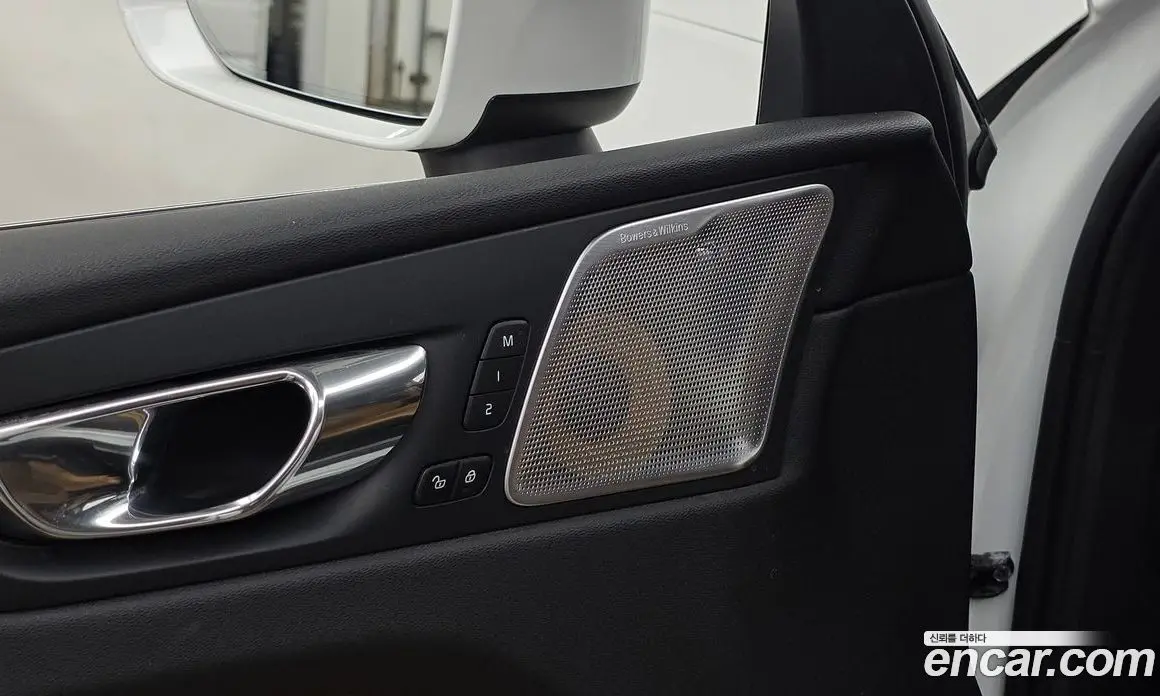 Volvo XC60 2018 2.0 автомат (гидро), фото 29 Volvo XC60 2018 2.0 автомат (гидро), фото 29