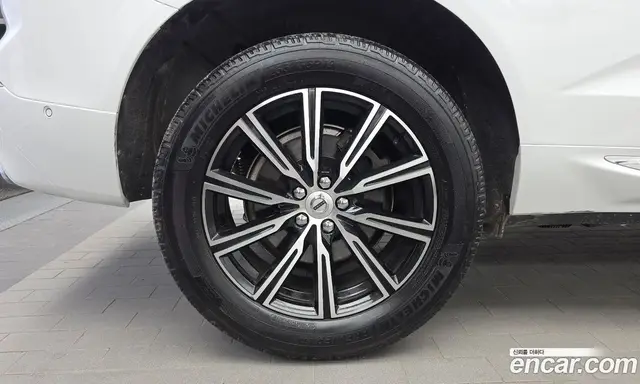 Volvo XC60 2018 2.0 автомат (гидро), миниатюра 5 Volvo XC60 2018 2.0 автомат (гидро), миниатюра 5