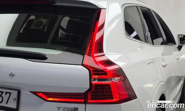 Volvo XC60 2018 2.0 автомат (гидро), миниатюра 9 Volvo XC60 2018 2.0 автомат (гидро), миниатюра 9