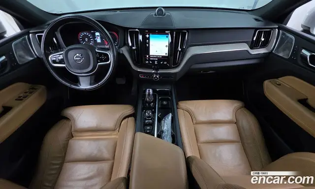 Volvo XC60 2018 2.0 автомат (гидро), миниатюра 10 Volvo XC60 2018 2.0 автомат (гидро), миниатюра 10