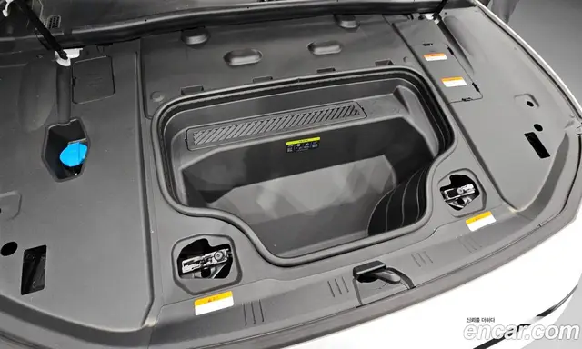 Audi A6 e-tron 2025 0.2 автомат (гидро), миниатюра 6
