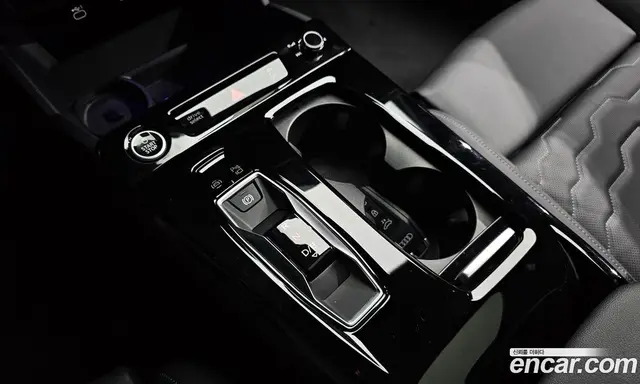 Audi A6 e-tron 2025 0.2 автомат (гидро), миниатюра 9