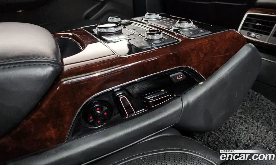 Audi A8 2012 3.0 автомат (гидро), фото 18 Audi A8 2012 3.0 автомат (гидро), фото 18