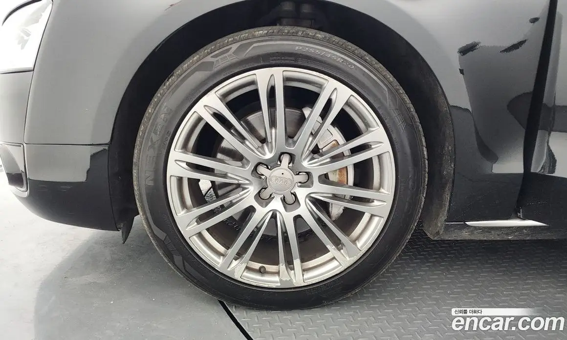 Audi A8 2012 3.0 автомат (гидро), фото 5 Audi A8 2012 3.0 автомат (гидро), фото 5