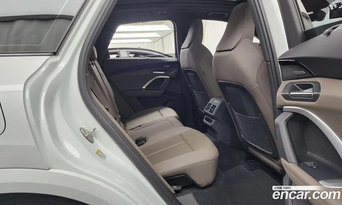 Audi Q5 2025 2.0 автомат (гидро), фото 12