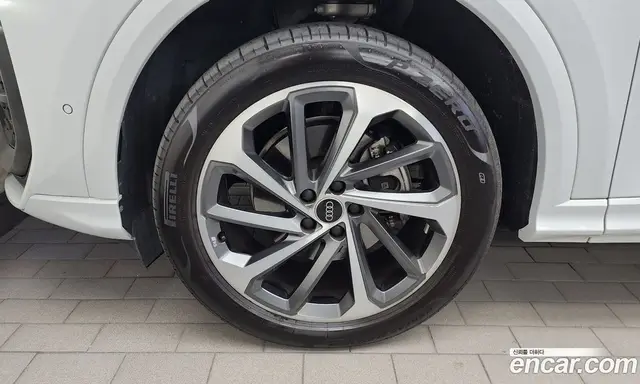 Audi Q5 2025 2.0 автомат (гидро), миниатюра 5