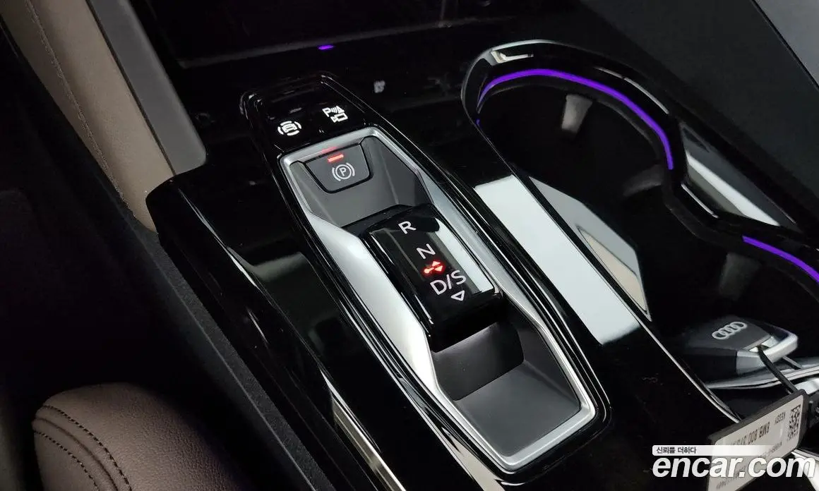 Audi Q5 2025 2.0 автомат (гидро), фото 9