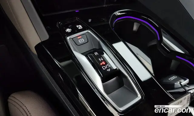 Audi Q5 2025 2.0 автомат (гидро), миниатюра 9