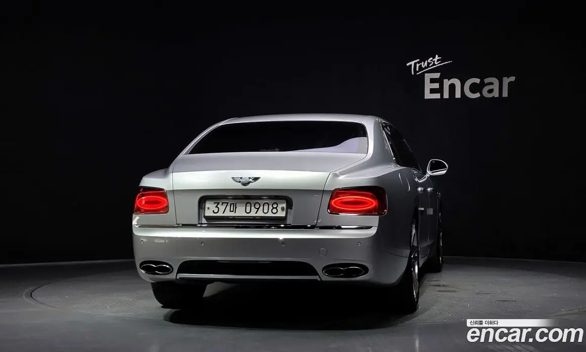 Bentley Flying Spur 2015 4.0 автомат (гидро), фото 4 Bentley Flying Spur 2015 4.0 автомат (гидро), фото 4