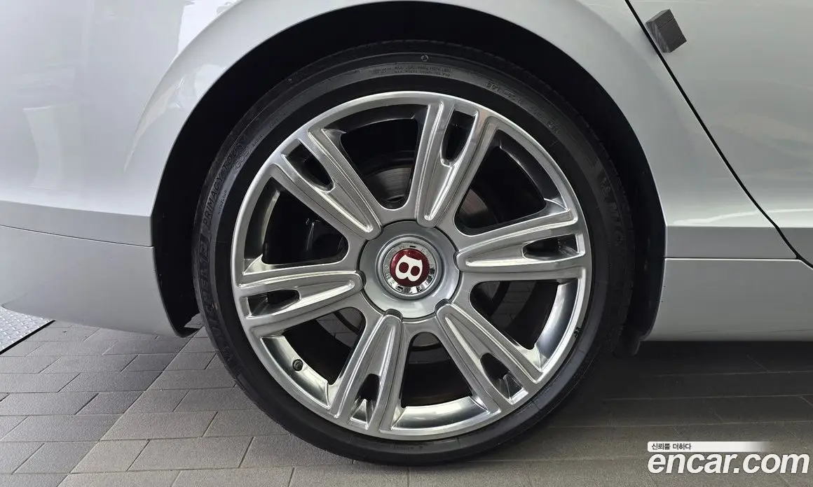 Bentley Flying Spur 2015 4.0 автомат (гидро), фото 5 Bentley Flying Spur 2015 4.0 автомат (гидро), фото 5