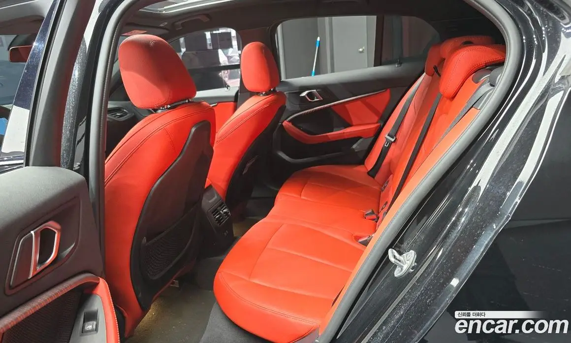 BMW 1 серия 2022 2.0 автомат (гидро), фото 12
