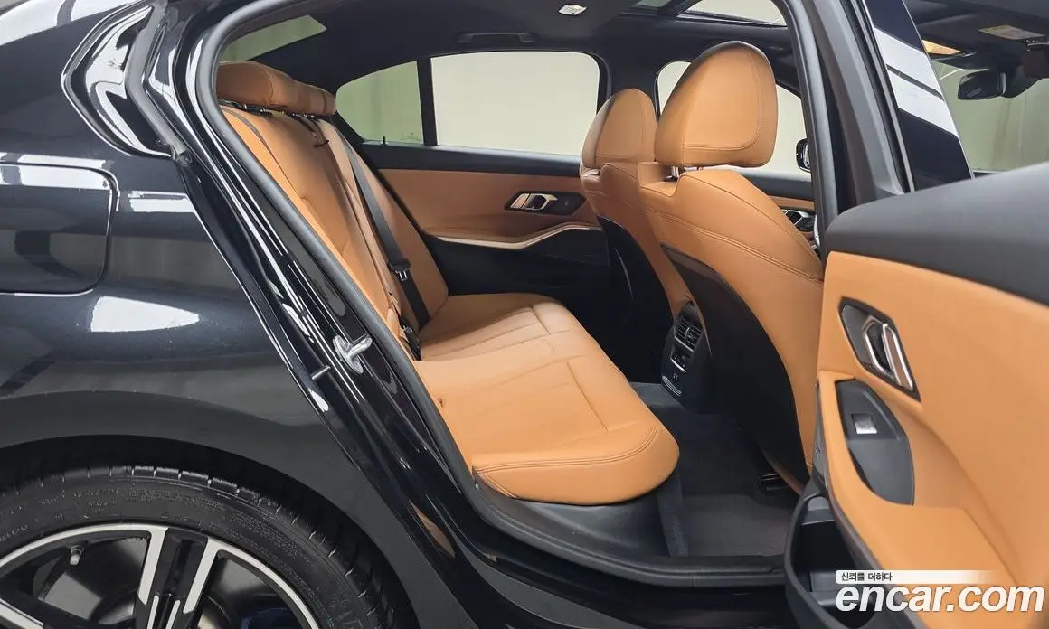 BMW 3 серия 2024 2.0 автомат (гидро), фото 17