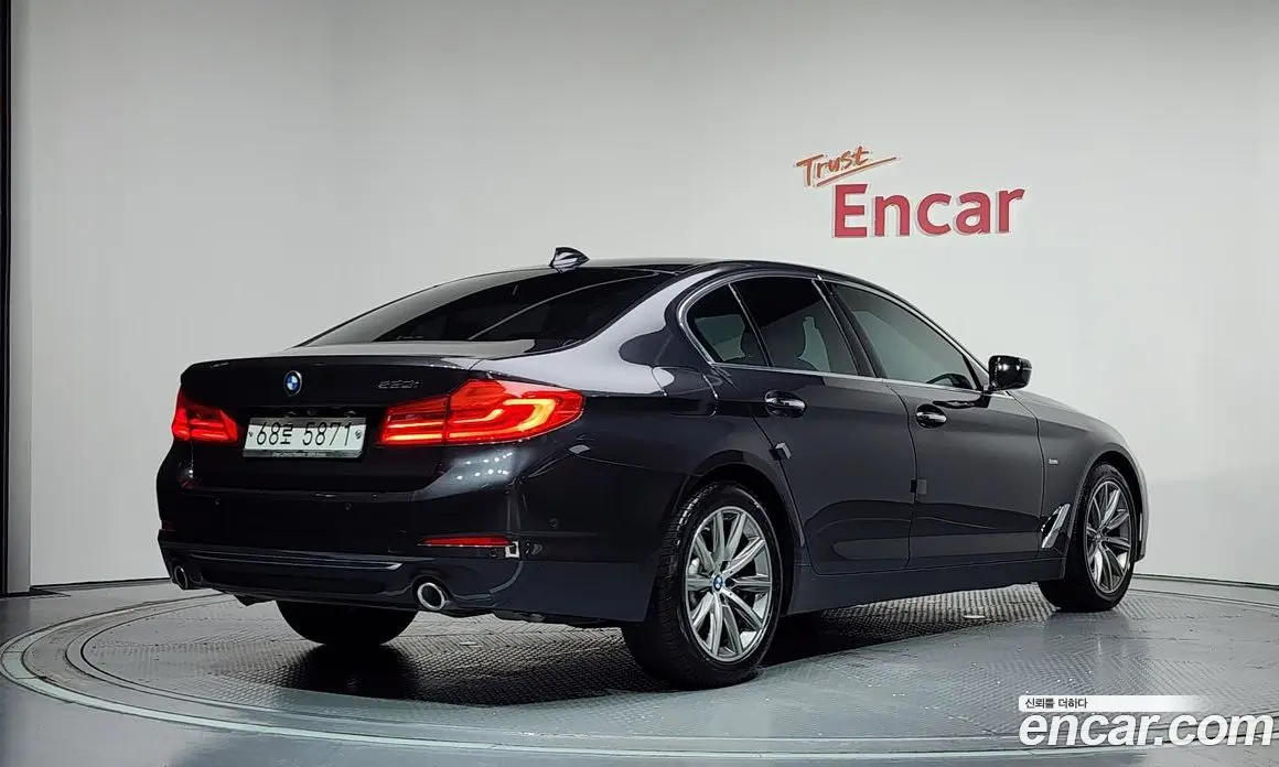 BMW 5 серия 2018 2.0 автомат (гидро), фото 2 BMW 5 серия 2018 2.0 автомат (гидро), фото 2