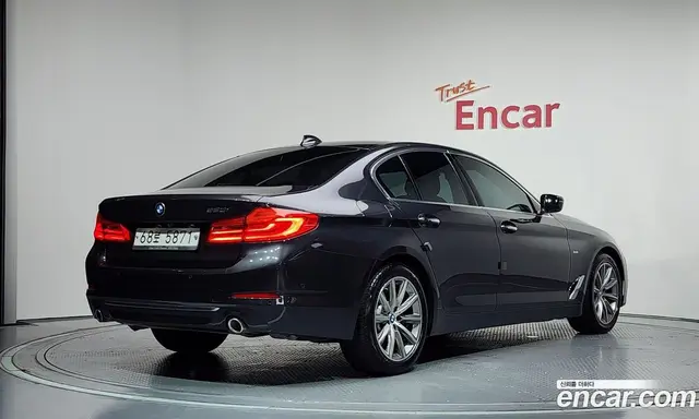 BMW 5 серия 2018 2.0 автомат (гидро), миниатюра 2 BMW 5 серия 2018 2.0 автомат (гидро), миниатюра 2