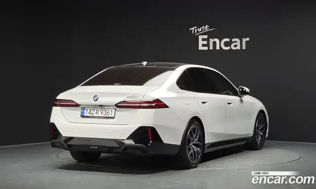 BMW 5 серия 2024 2.0 автомат (гидро), миниатюра 1