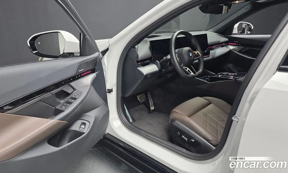 BMW 5 серия 2024 2.0 автомат (гидро), фото 12