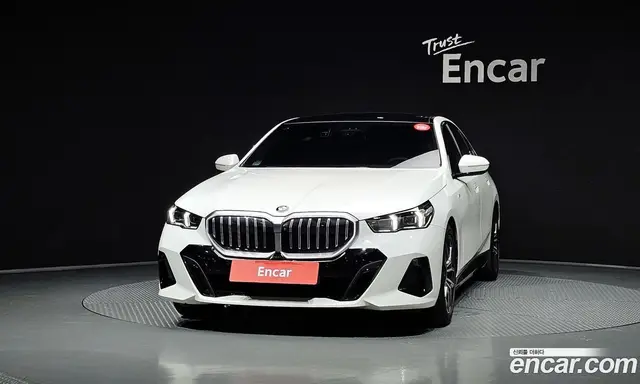 BMW 5 серия 2024 2.0 автомат (гидро), миниатюра 3 BMW 5 серия 2024 2.0 автомат (гидро), миниатюра 3