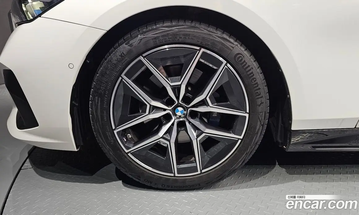 BMW 5 серия 2024 2.0 автомат (гидро), фото 5 BMW 5 серия 2024 2.0 автомат (гидро), фото 5