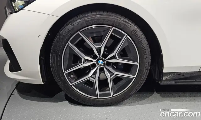 BMW 5 серия 2024 2.0 автомат (гидро), миниатюра 5 BMW 5 серия 2024 2.0 автомат (гидро), миниатюра 5