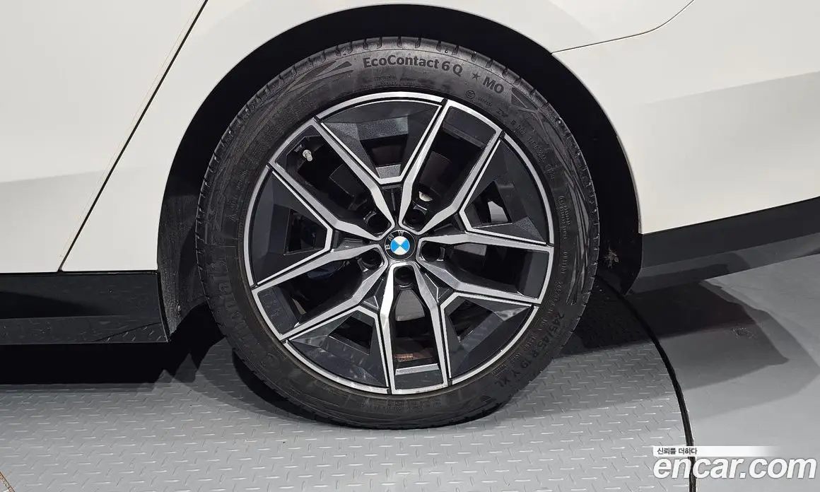 BMW 5 серия 2024 2.0 автомат (гидро), фото 7 BMW 5 серия 2024 2.0 автомат (гидро), фото 7