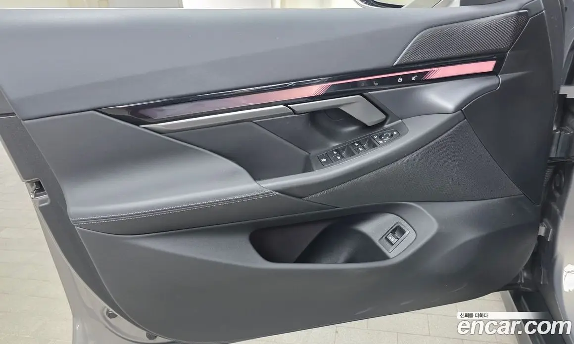 BMW 5 серия 2025 2.0 автомат (гидро), фото 13