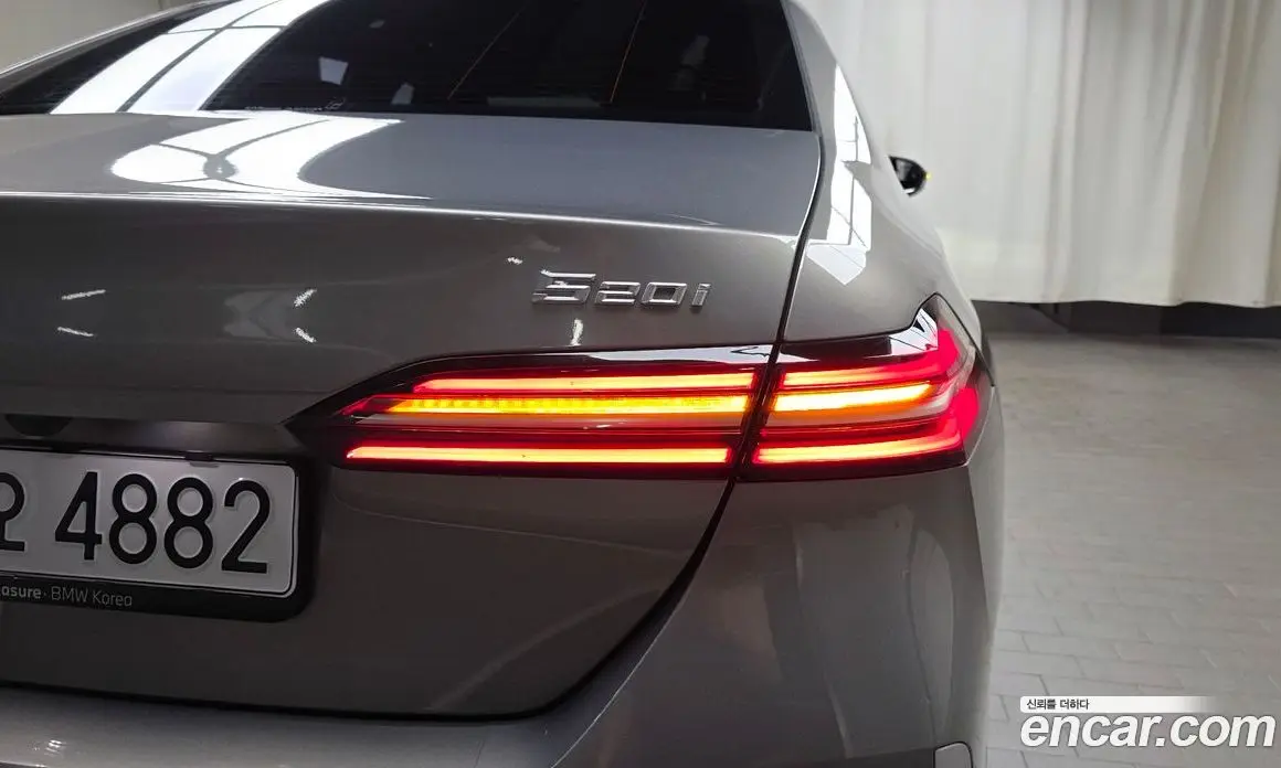 BMW 5 серия 2025 2.0 автомат (гидро), фото 8