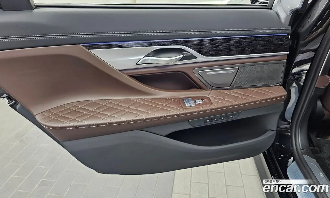 BMW 7 серия 2021 3.0 автомат (гидро), фото 15