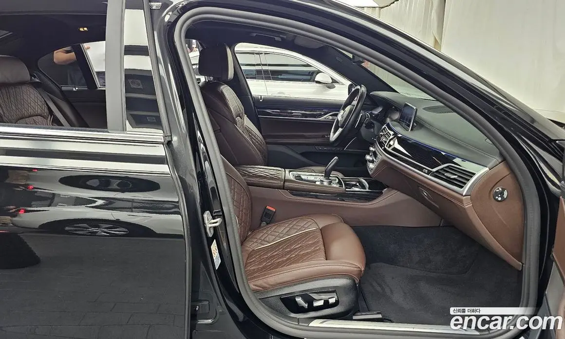 BMW 7 серия 2021 3.0 автомат (гидро), фото 17
