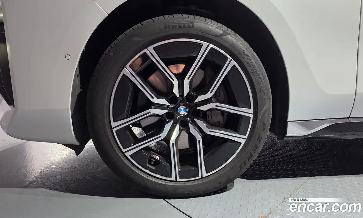 BMW 7 серия 2023 3.0 автомат (гидро), фото 5 BMW 7 серия 2023 3.0 автомат (гидро), фото 5