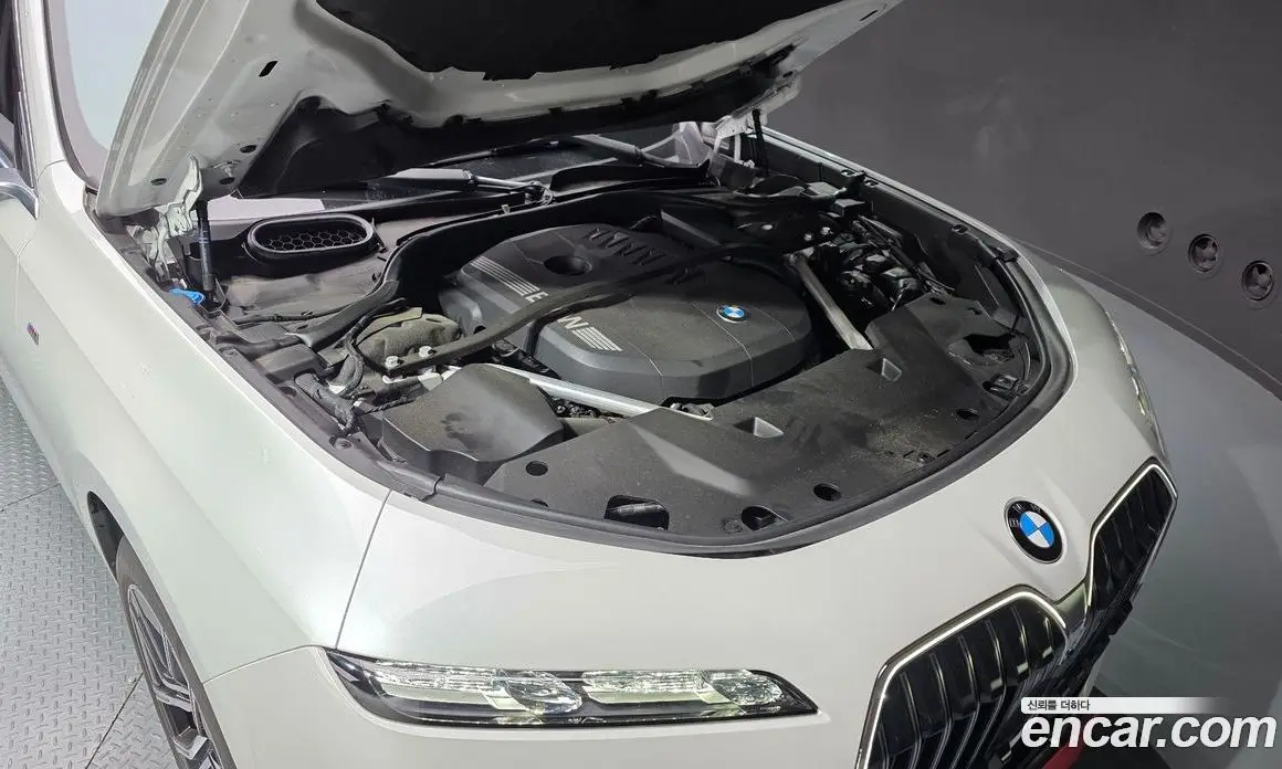 BMW 7 серия 2023 3.0 автомат (гидро), фото 6 BMW 7 серия 2023 3.0 автомат (гидро), фото 6