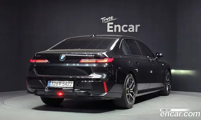 BMW 7 серия 2024 3.0 автомат (гидро), миниатюра 2