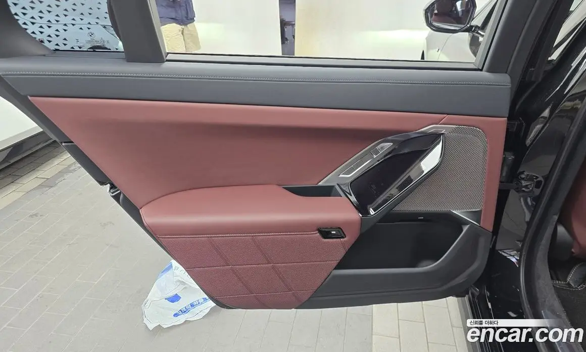 BMW 7 серия 2024 3.0 автомат (гидро), фото 15