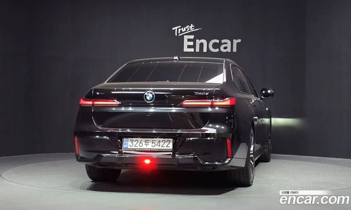 BMW 7 серия 2024 3.0 автомат (гидро), фото 4
