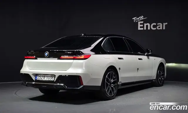 BMW 7 серия 2024 3.0 автомат (гидро), миниатюра 2 BMW 7 серия 2024 3.0 автомат (гидро), миниатюра 2