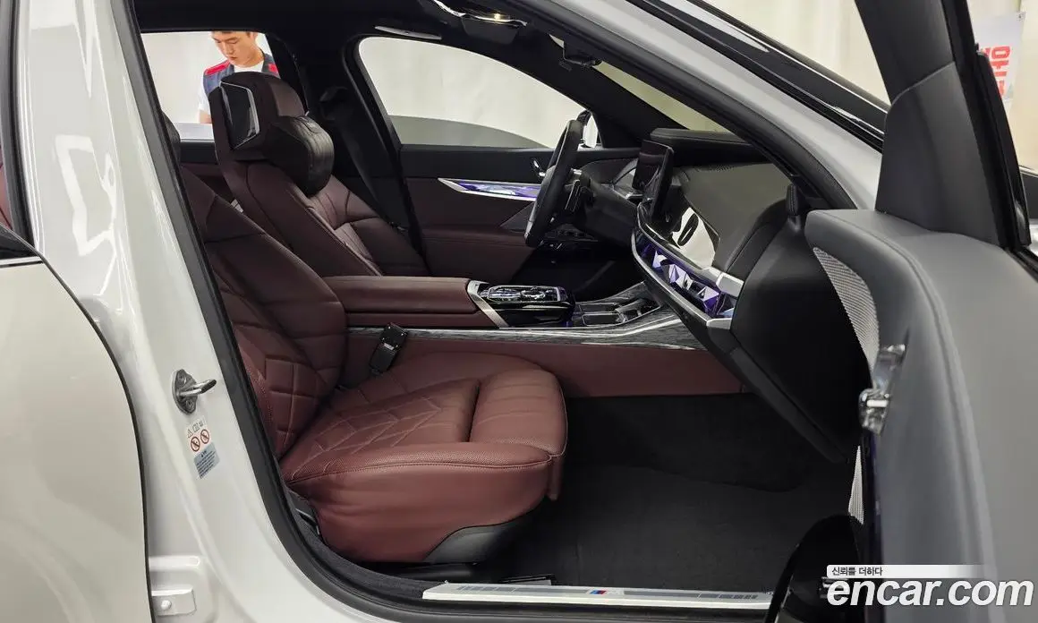 BMW 7 серия 2024 3.0 автомат (гидро), фото 17 BMW 7 серия 2024 3.0 автомат (гидро), фото 17