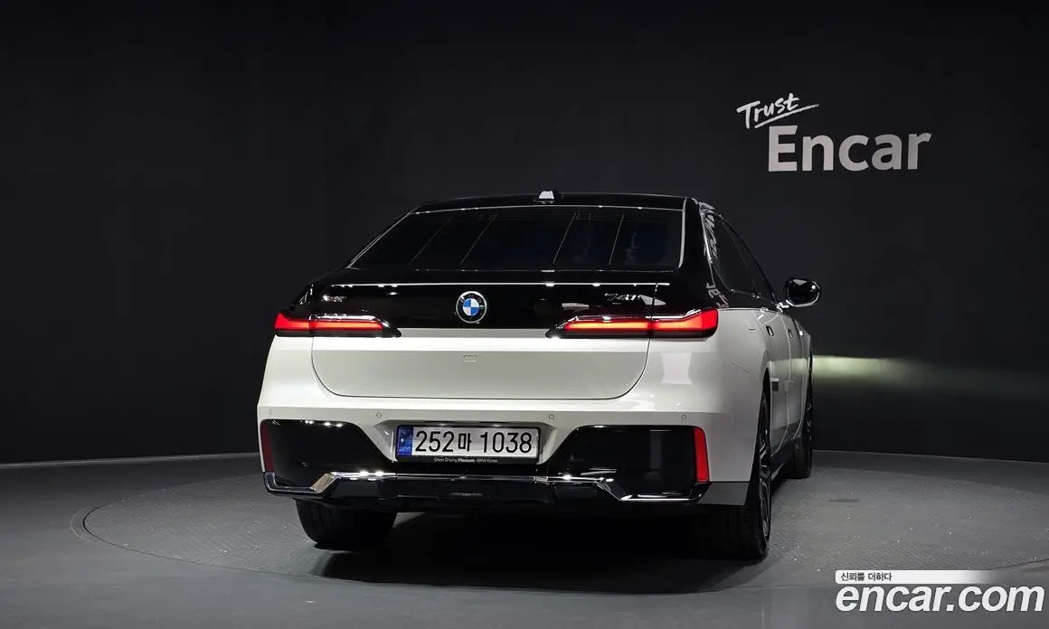 BMW 7 серия 2024 3.0 автомат (гидро), фото 4 BMW 7 серия 2024 3.0 автомат (гидро), фото 4