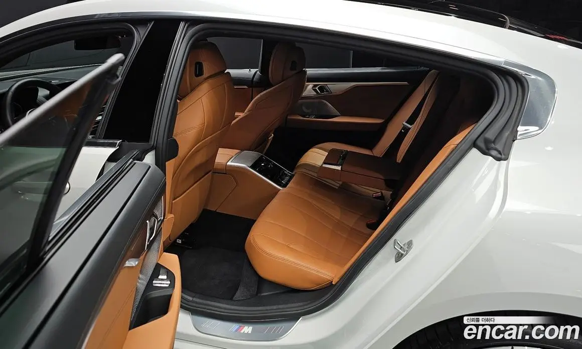 BMW 8 серия 2020 3.0 автомат (гидро), фото 18 BMW 8 серия 2020 3.0 автомат (гидро), фото 18