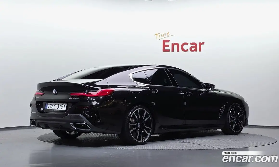 BMW 8 серия 2023 4.4 автомат (гидро), фото 1 BMW 8 серия 2023 4.4 автомат (гидро), фото 1