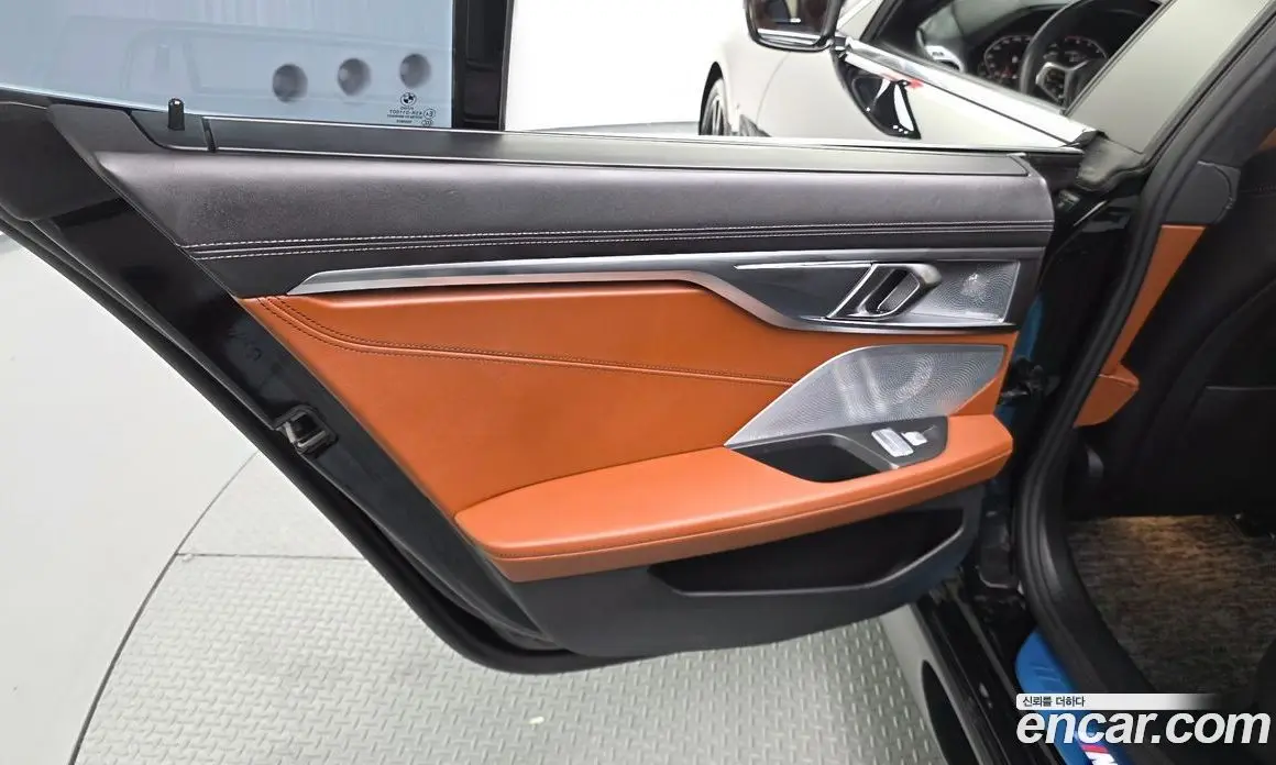 BMW 8 серия 2023 4.4 автомат (гидро), фото 14 BMW 8 серия 2023 4.4 автомат (гидро), фото 14
