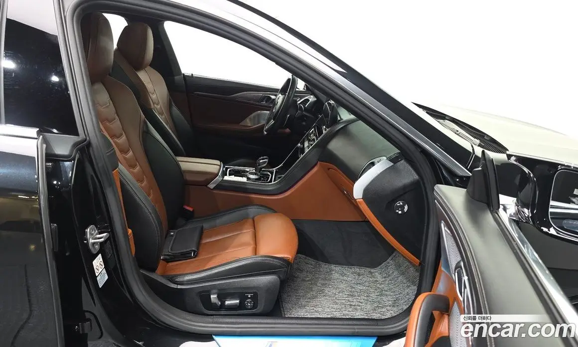 BMW 8 серия 2023 4.4 автомат (гидро), фото 16 BMW 8 серия 2023 4.4 автомат (гидро), фото 16