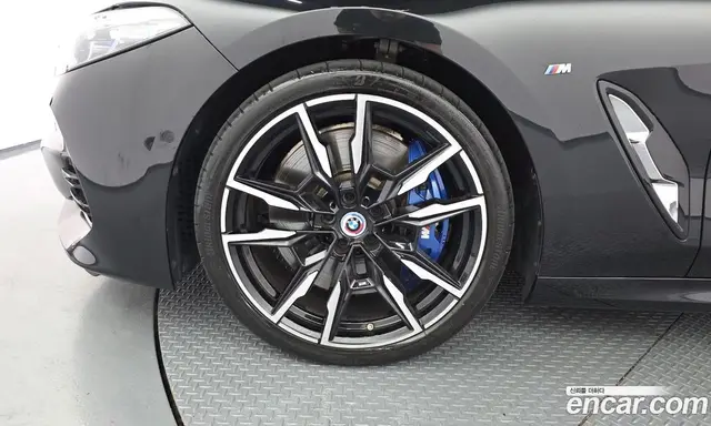 BMW 8 серия 2023 4.4 автомат (гидро), миниатюра 4 BMW 8 серия 2023 4.4 автомат (гидро), миниатюра 4