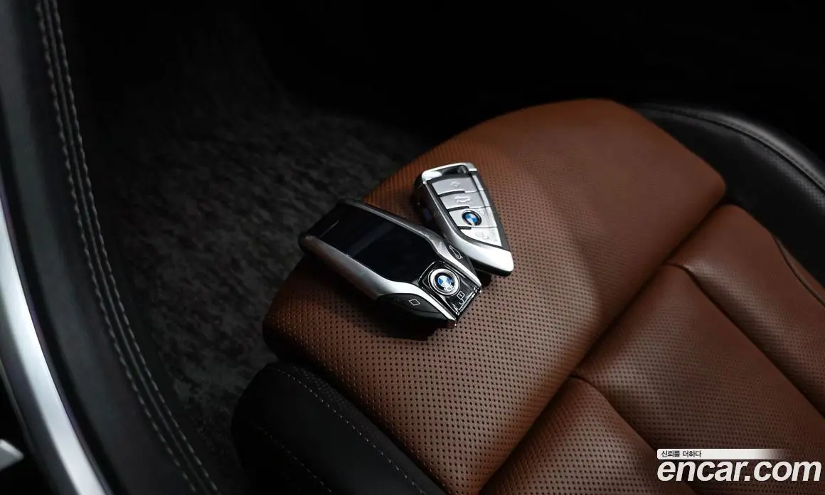 BMW 8 серия 2023 4.4 автомат (гидро), фото 32 BMW 8 серия 2023 4.4 автомат (гидро), фото 32