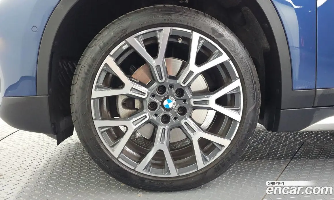BMW X1 2022 2.0 автомат (гидро), фото 5 BMW X1 2022 2.0 автомат (гидро), фото 5