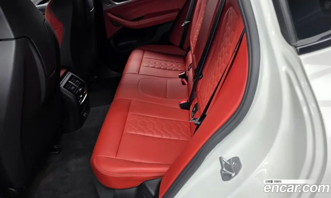 BMW X4M 2023 3.0 автомат (гидро), фото 16 BMW X4M 2023 3.0 автомат (гидро), фото 16