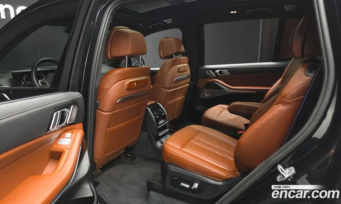 BMW X7 2025 4.4 автомат (гидро), фото 17 BMW X7 2025 4.4 автомат (гидро), фото 17