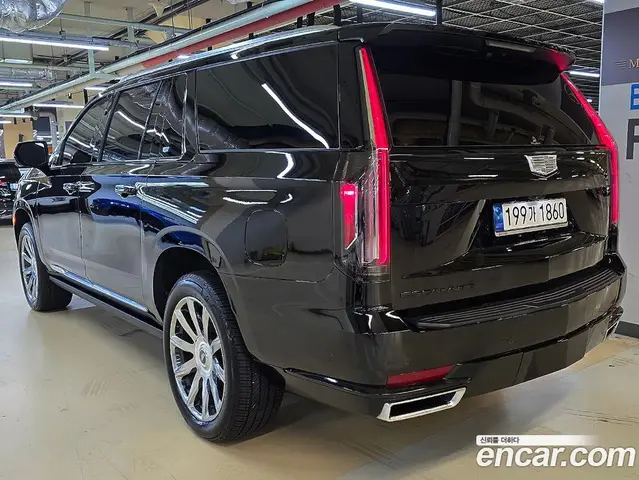 Cadillac Escalade 2022 6.2 автомат (гидро), миниатюра 5 Cadillac Escalade 2022 6.2 автомат (гидро), миниатюра 5