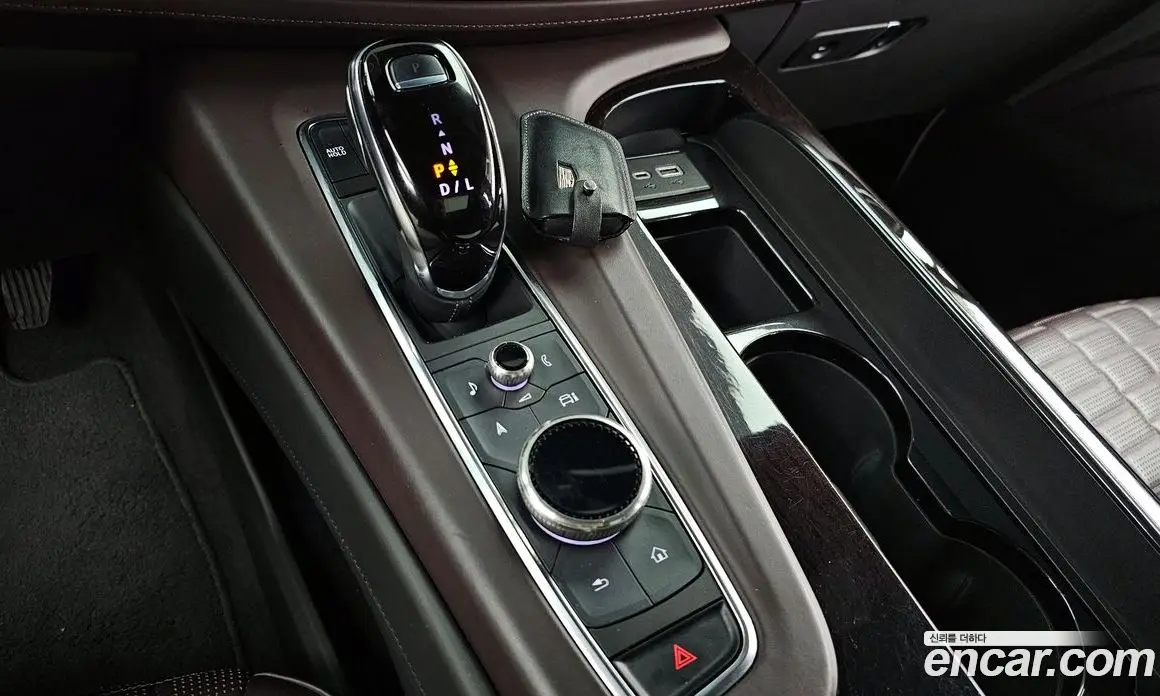 Cadillac Escalade 2022 6.2 автомат (гидро), фото 9 Cadillac Escalade 2022 6.2 автомат (гидро), фото 9